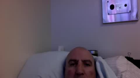 Snapshot of icumming chatting on March 8, 7:09 pm icumming online show from March 8, 7:09 pm