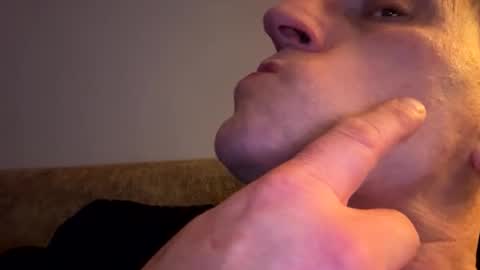 icums4u online show from March 29, 9:49 pm