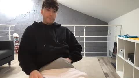 Snapshot of icyninesix chatting on February 6, 11:20 am icyninesix online show from February 6, 11:20 am