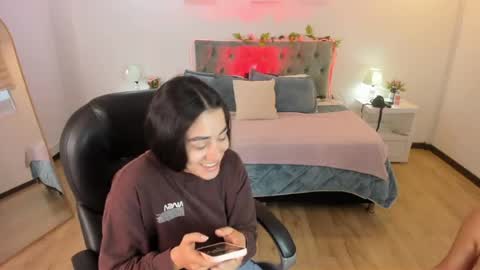 Icy online show from June 13, 12:04 pm