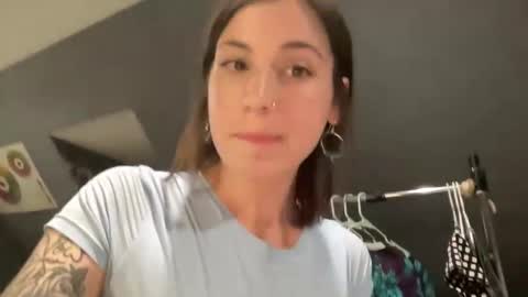 Snapshot of idiomslangs chatting on September 21, 11:31 pm idiomslangs online show from September 21, 11:31 pm