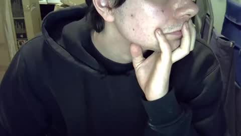 idkwhattowatch online show from December 23, 6:05 pm