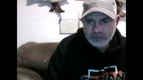 idkwhyidothis348732 online show from December 26, 12:16 pm