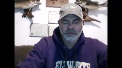 idkwhyidothis348732 online show from February 21, 11:44 am