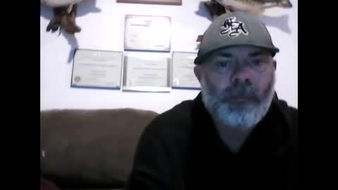 idkwhyidothis348732 online show from February 2, 5:48 pm