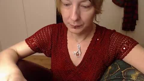 Ifk Donkeys online show from December 5, 6:38 pm