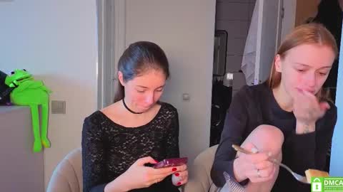 Julia and Mira online show from February 13, 10:07 am