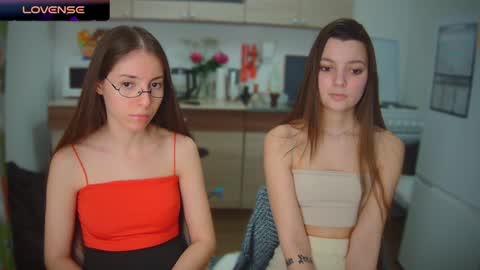 Julia and Mira online show from February 8, 4:25 pm