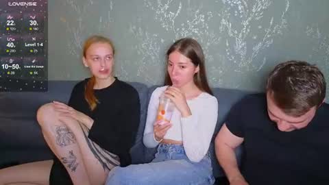 Julia and Mira online show from July 6, 6:32 pm