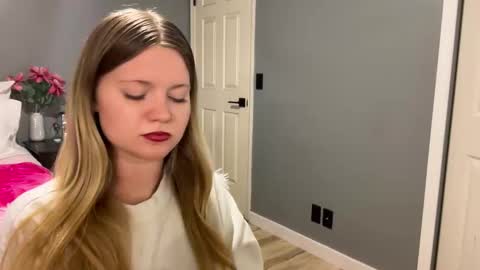 cassie online show from November 8, 5:21 am