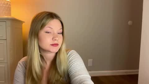 cassie online show from December 16, 5:30 pm