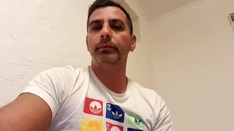 Snapshot of ihtiandar1008 chatting on February 2, 12:30 am ihtiandar1008 online show from February 2, 12:30 am