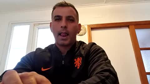 Snapshot of ihtiandar1008 chatting on December 10, 11:43 am ihtiandar1008 online show from December 10, 11:43 am