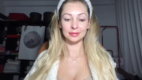 ilada11 online show from February 28, 7:03 pm