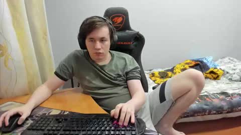 iliaskris online show from September 9, 7:14 pm