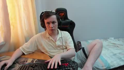 iliaskris online show from February 21, 6:27 am