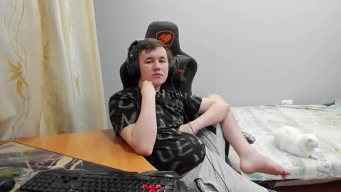 iliaskris online show from February 6, 11:29 pm