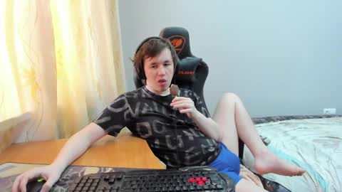 iliaskris online show from April 5, 3:47 am