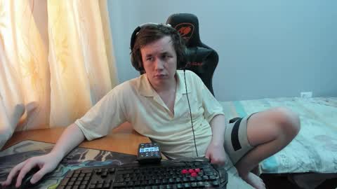 iliaskris online show from February 20, 6:26 am