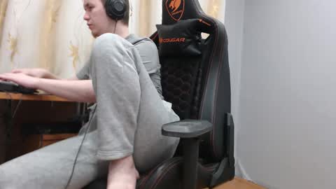 lord online show from November 24, 3:54 pm