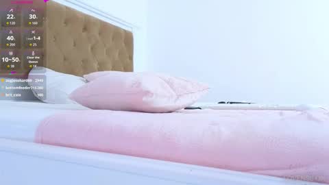 Emma online show from October 15, 10:27 am