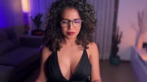 Kloe online show from February 9, 3:11 am