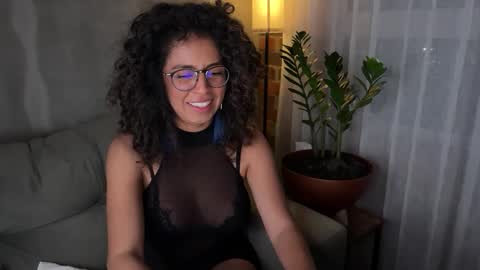 Kloe online show from February 25, 11:37 pm