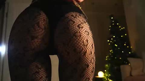 illona_harriss online show from February 16, 4:27 pm