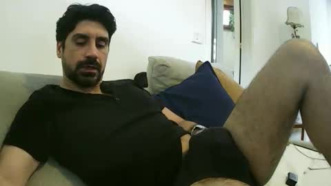 ilmangj90 online show from April 13, 9:35 am