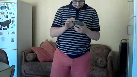 ilovecuteguy79 online show from June 15, 5:21 am