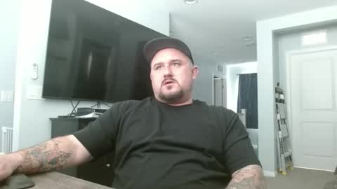 Letsgogetit online show from January 6, 5:28 pm