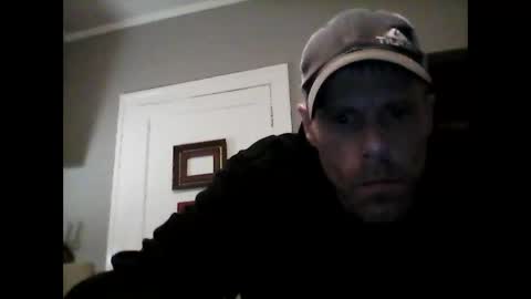 Ilovesquirterz1 online show from January 19, 4:44 am