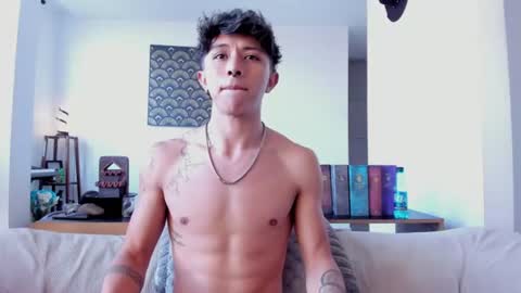 IM  THOMAS online show from July 22, 10:01 pm