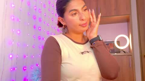 im_anna_ online show from April 12, 9:30 pm