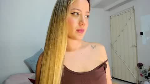 Caro   online show from July 22, 4:25 am