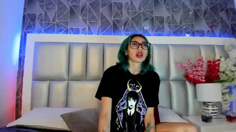  Im Gaia online show from February 27, 4:21 pm