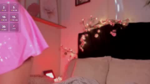 Isa online show from February 3, 10:03 pm