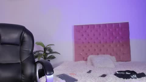 RALF online show from March 8, 8:02 pm