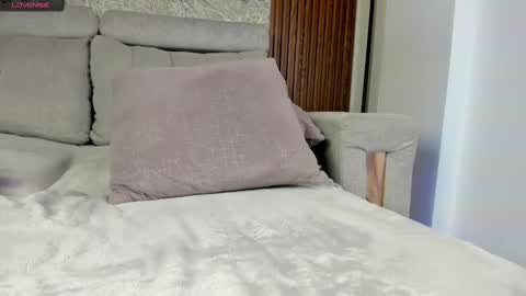 im_tyra online show from March 9, 8:10 pm