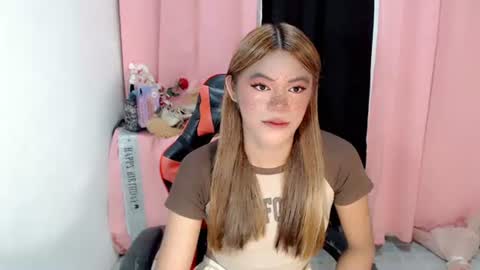 im_yourfairyannaxx online show from January 13, 6:32 am