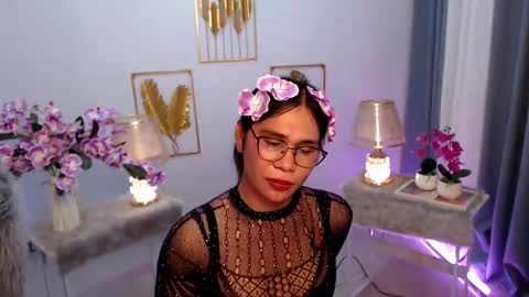 Ashley online show from December 21, 3:25 am