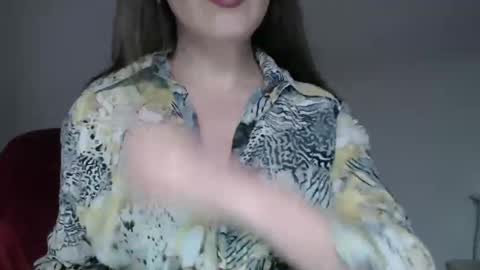 Pola online show from February 4, 9:40 pm