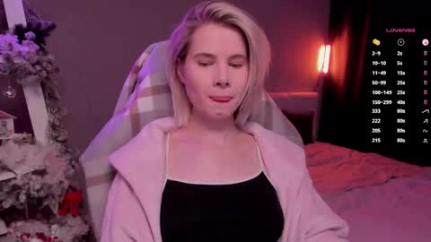 Mia online show from January 11, 10:43 am