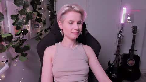 Snapshot of imnotmia chatting on February 3, 10:03 am Mia online show from February 3, 10:03 am