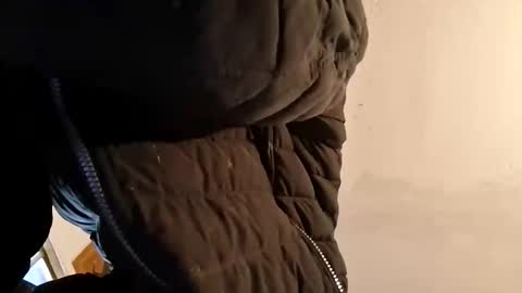 Imstuckhere online show from April 14, 7:55 am