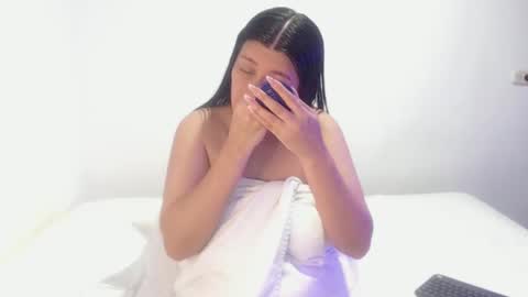 imsweetlips online show from October 27, 3:01 pm