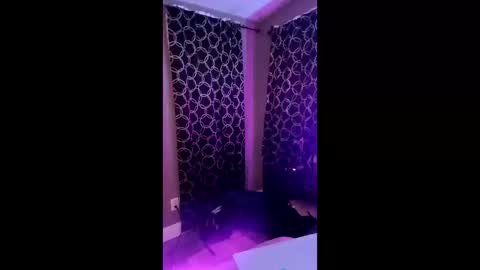 in_this_moment_ online show from December 14, 3:24 am