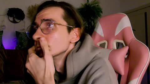 incandenza_ online show from September 17, 10:13 pm