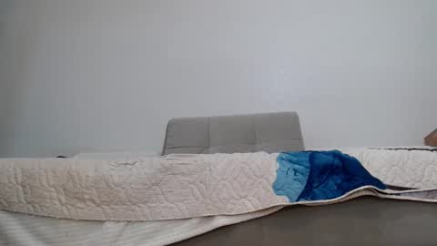 Della online show from January 18, 5:15 pm