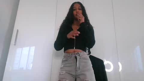 indanbella19 online show from July 2, 5:01 am